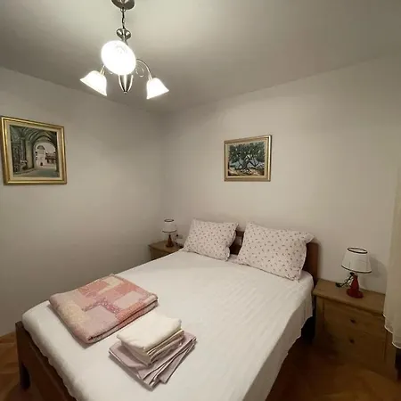 Ivan Apartman Trogir